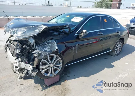 2016 Mercedes-Benz C 300 из США, поврежденный, VIN 55SWF4JB3GU169407